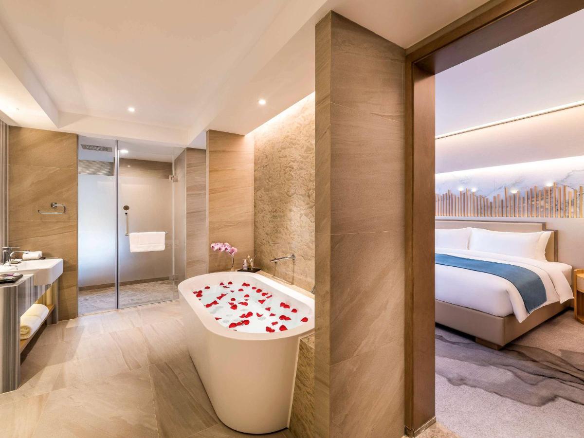 Mercure Chengdu Huapaifang Exterior foto